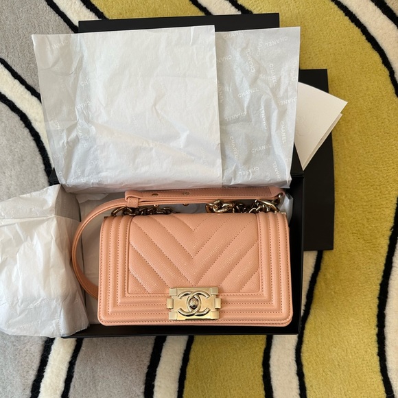 Chanel Boy Bag Small Chevron Caviar Like New - Picture 3 of 16